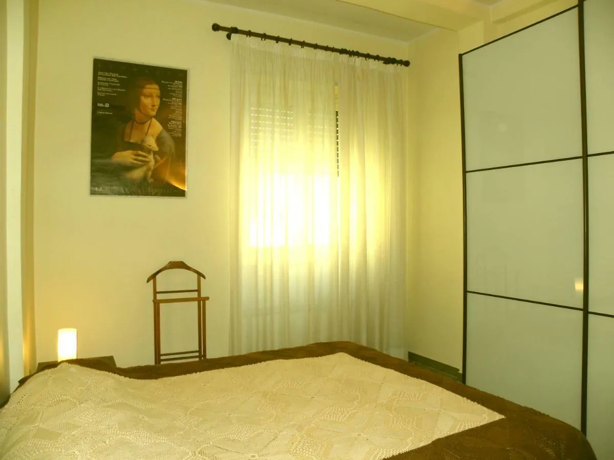 Apartment Casa Lorenzo Magnifico Rome Italy