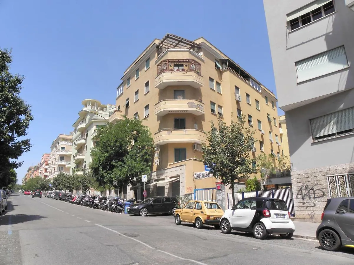 Casa Lorenzo Magnifico Rome 0*,